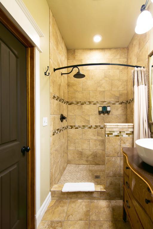 Brew House Boarding Apartment Kittitas Bagian luar foto