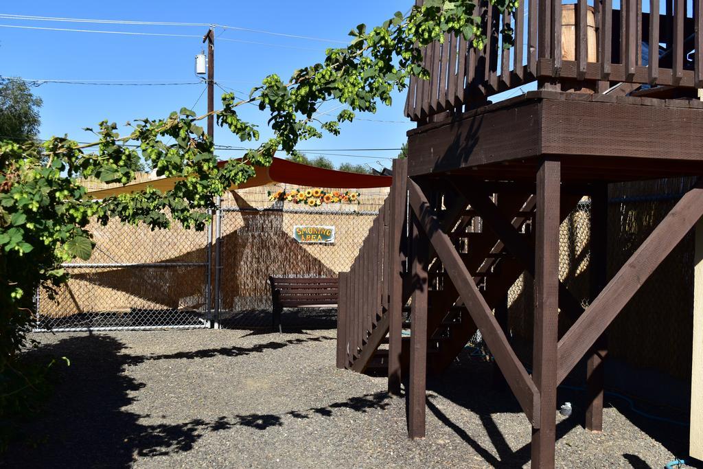 Brew House Boarding Apartment Kittitas Bagian luar foto