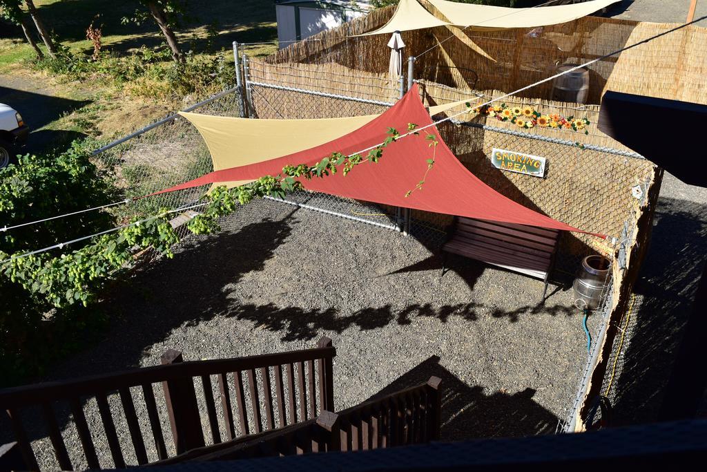 Brew House Boarding Apartment Kittitas Bagian luar foto