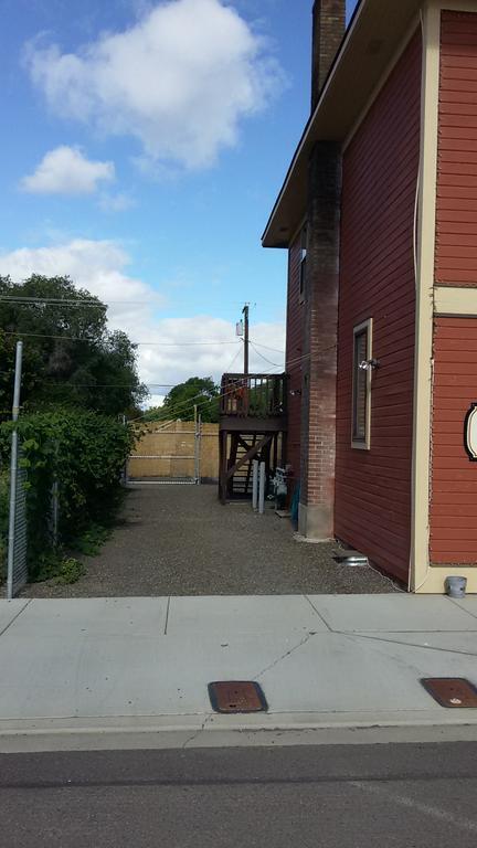 Brew House Boarding Apartment Kittitas Bagian luar foto